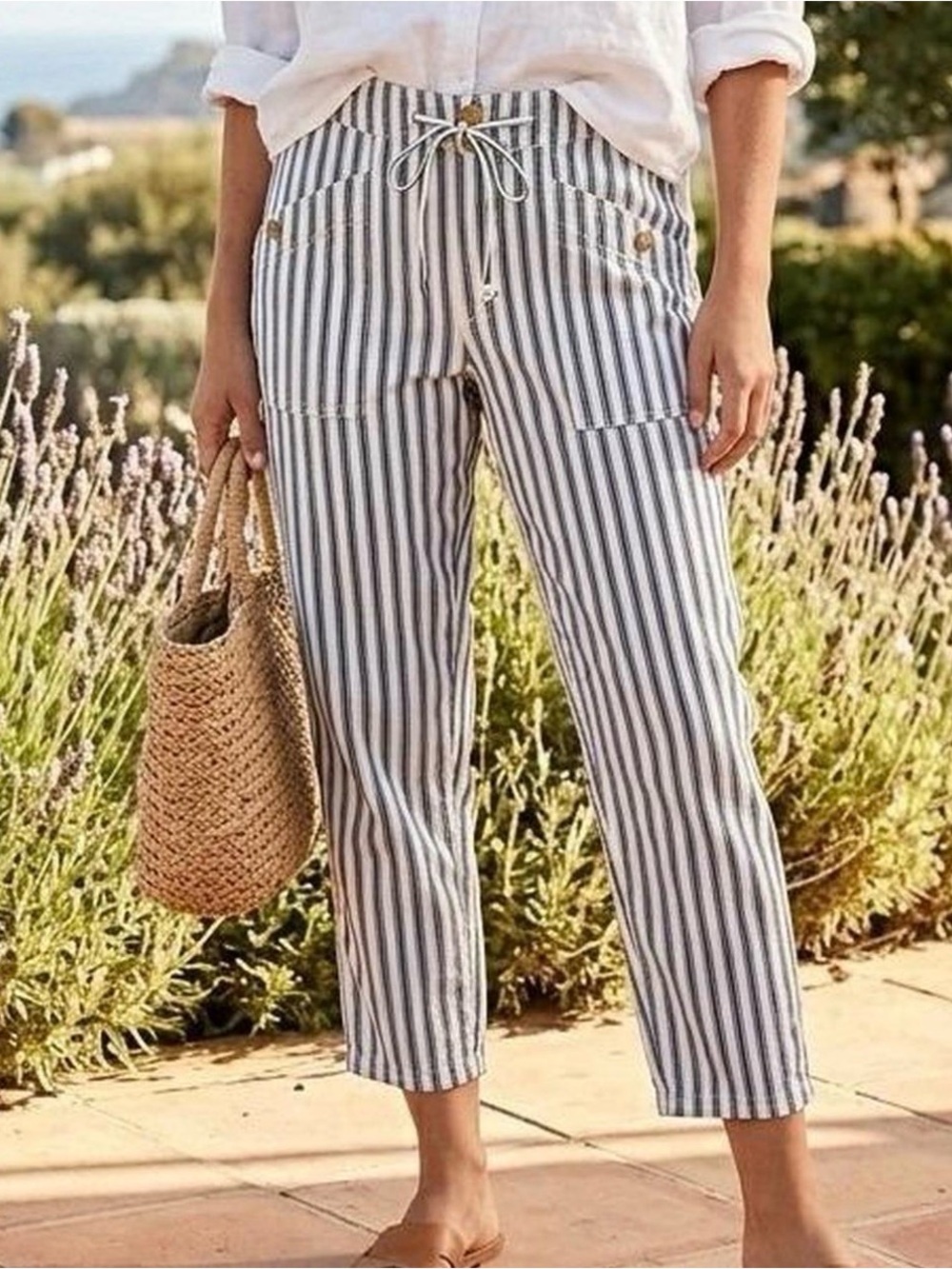 American Eagle Outfitters Striped Cropped Drawstring Pants in Navy and White